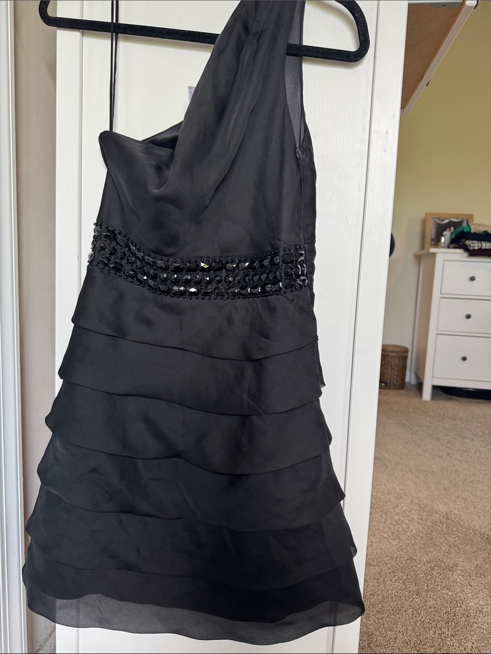 Elegant Black One-Shoulder Dress with Sequin Detail